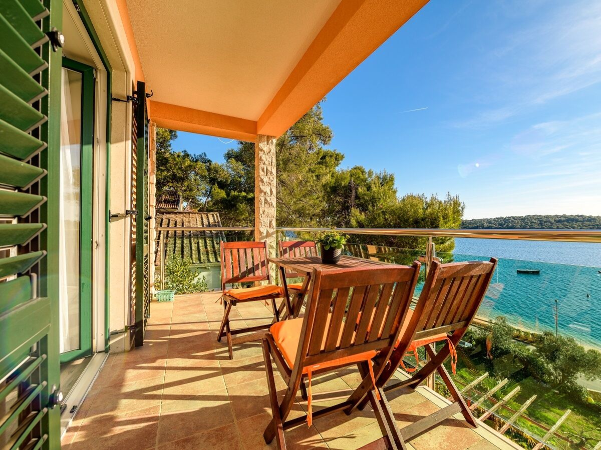 Apartment One bedroom apartment near beach Mali Lošinj, Lošinj A-5391-b