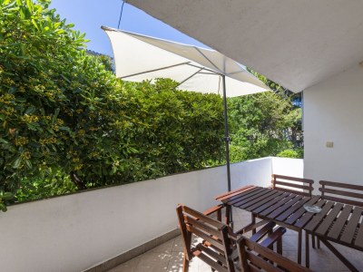 Apartment One bedroom apartment with terrace and sea view Jelsa, Hvar A-8729-a - Outdoor photo 11