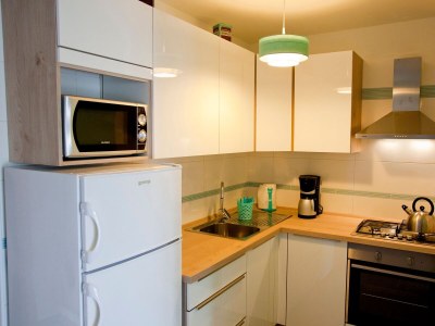 Apartment Two bedroom apartment with terrace and sea view Vrbnik, Krk A-5392-b - Outdoor photo 12