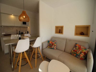 Apartment Modern Apartment with River Views - Features photo 13