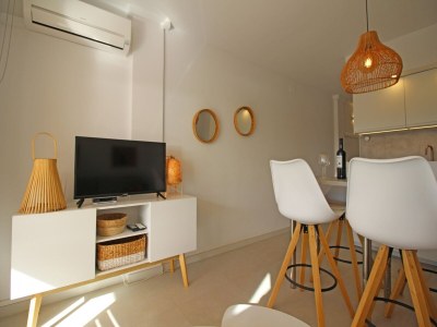 Apartment Modern Apartment with River Views - Features photo 15