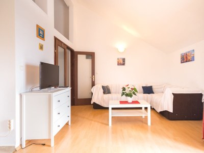 Apartment Two bedroom apartment with terrace and sea view Njivice, Krk A-5427-b - Outdoor photo 28