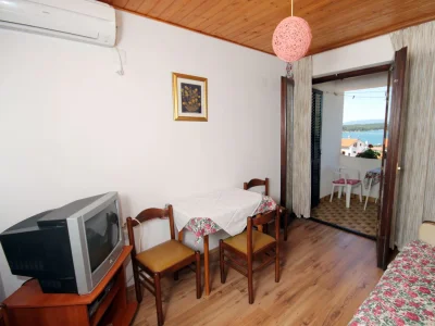 Apartment Two bedroom apartment with balcony and sea view Punat, Krk A-5428-a - Outdoor photo 15