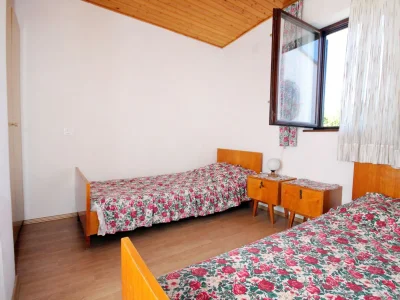 Apartment Two bedroom apartment with balcony and sea view Punat, Krk A-5428-a - Outdoor photo 23