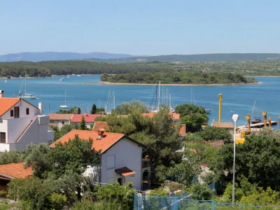 Apartment Two bedroom apartment with balcony and sea view Punat, Krk A-5428-a - Outdoor photo 26