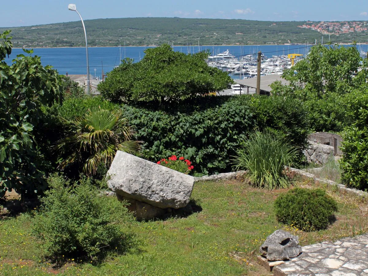 Apartment Studio flat with terrace and sea view Punat, Krk AS-5428-a - Outdoor photo 5