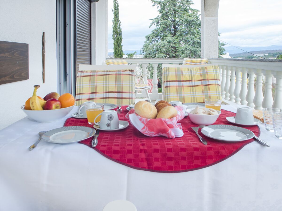 Apartment Two bedroom apartment with terrace Malinska, Krk A-5456-b