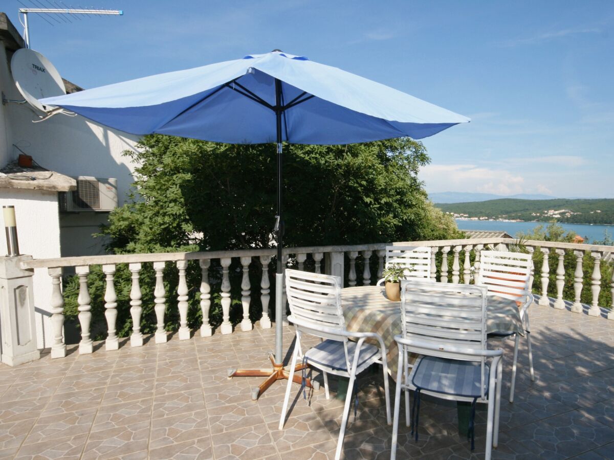 Apartment One bedroom apartment with terrace and sea view Čižići, Krk A-5469-a