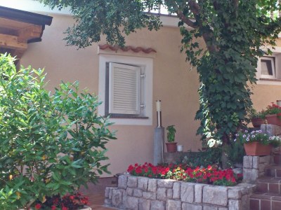 Apartment One bedroom apartment with terrace and sea view Čižići, Krk A-5469-a - Outdoor photo 3