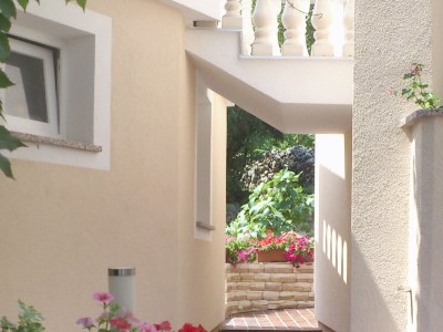 Apartment One bedroom apartment with terrace and sea view Čižići, Krk A-5469-a - Outdoor photo 5