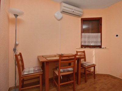 Apartment One bedroom apartment with terrace and sea view Čižići, Krk A-5469-a - Outdoor photo 11