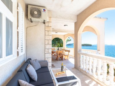 Apartment Two bedroom apartment near beach Cove Zaglav, Korčula A-12208-a - Outdoor photo 33