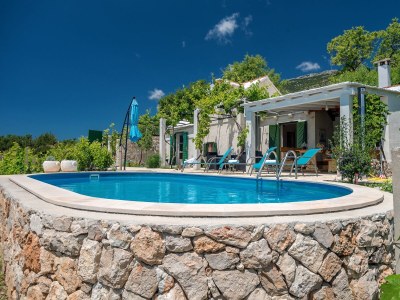 Holiday house Two bedroom house with terrace and sea view Bol, Brač K-12228 - Outdoor photo 5