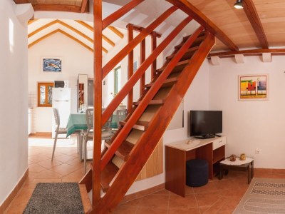 Holiday house Two bedroom house with terrace and sea view Bol, Brač K-12228 - Outdoor photo 13