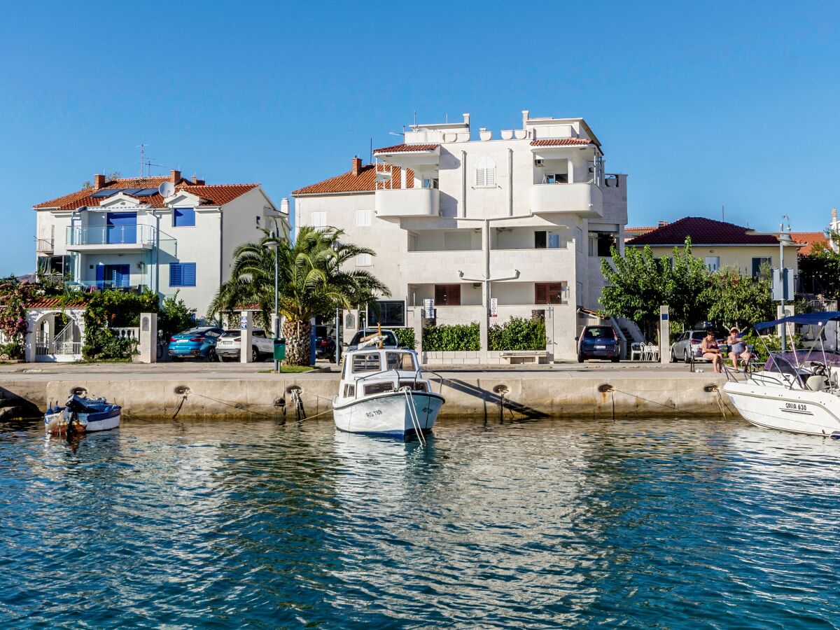 Apartment Two bedroom apartment with terrace and sea view Rogoznica A-11929-a - Outdoor photo 2