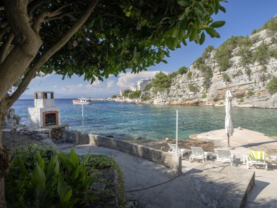 Holiday house Two bedroom house near beach Cove Pokrivenik, Hvar K-12040 - Outdoor photo 9