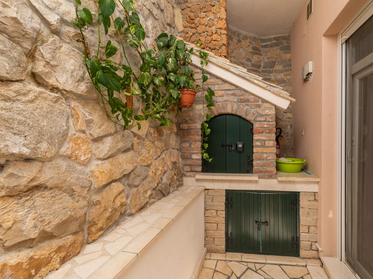 Apartment Two bedroom apartment with terrace and sea view Zavode, Omiš A-12075-a - Outdoor photo 5