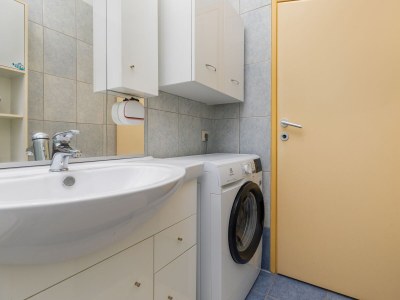 Apartment Two bedroom apartment with terrace and sea view Zavode, Omiš A-12075-a - Outdoor photo 24