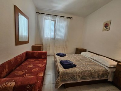 Apartment Two bedroom apartment near beach Savar, Dugi otok A-8079-b - Outdoor photo 14