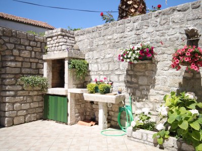 Apartment Apartments by the sea Osor, Lošinj - 8088 - Outdoor photo 4