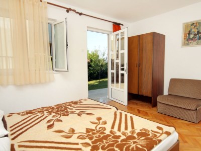 Apartment One bedroom apartment with terrace Novi Vinodolski A-5587-c - Outdoor photo 14
