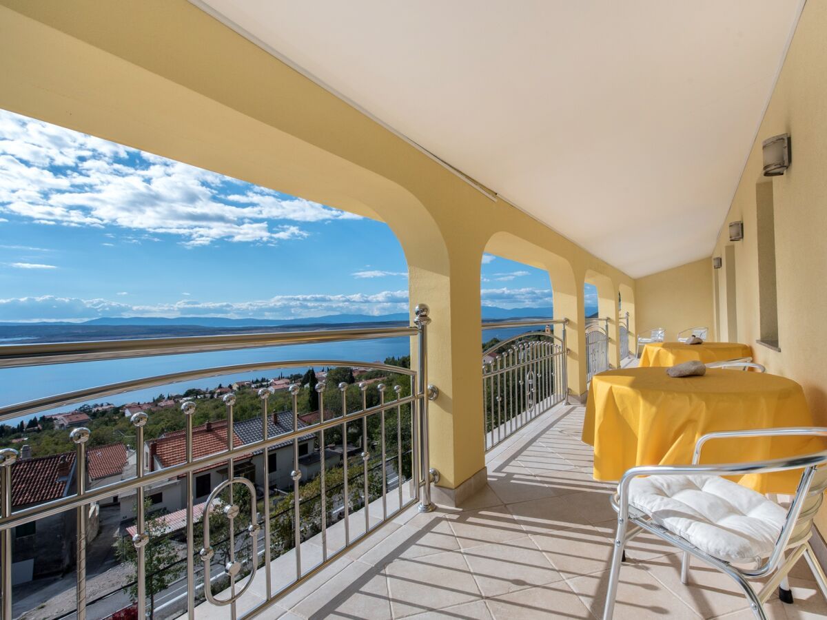 Apartment Three bedroom apartment with terrace and sea view Dramalj, Crikvenica A-5592-b