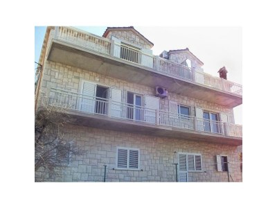 Apartment One bedroom apartment with terrace Sumartin, Brač A-5620-a - Outdoor photo 2