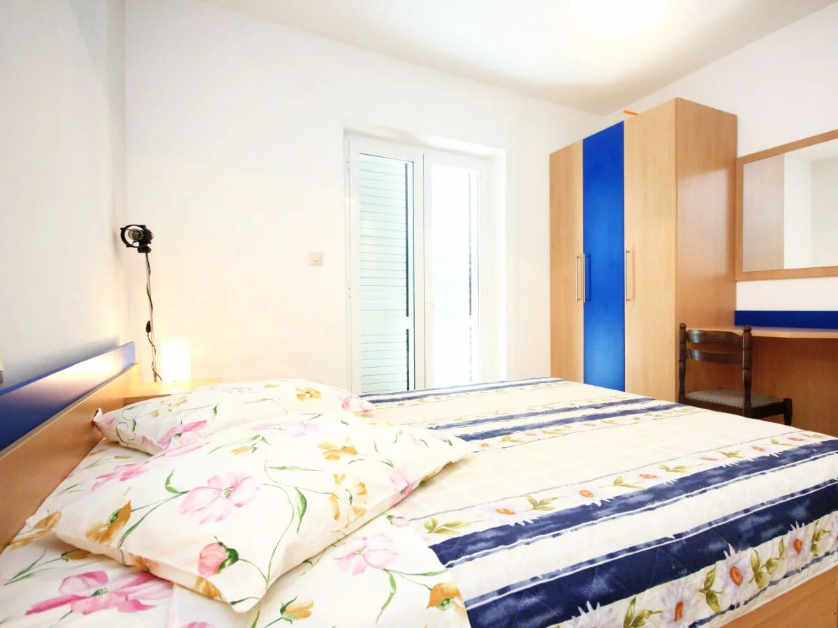 Apartment Two bedroom apartment near beach Lumbarda, Korčula A-4440-c