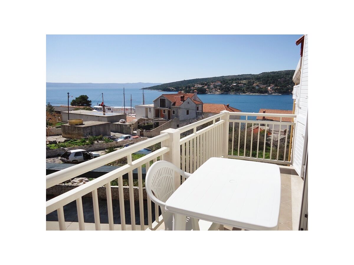 Apartment Studio flat with balcony and sea view Sumartin, Brač AS-5620-c