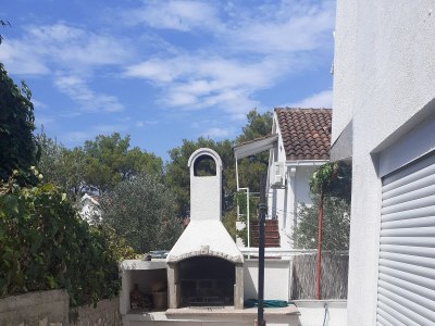 Apartment One bedroom apartment with balcony and sea view Sutivan, Brač A-5629-b - Outdoor photo 4