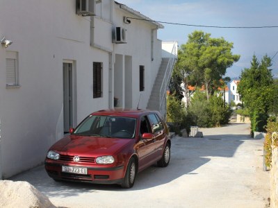 Apartment Studio flat with balcony and sea view Sutivan, Brač AS-5629-a - Outdoor photo 8