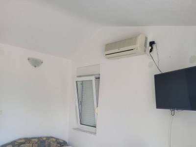 Apartment Studio flat with balcony and sea view Sutivan, Brač AS-5629-a - Outdoor photo 10