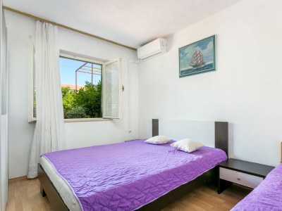 Apartment One bedroom apartment with air-conditioning Supetar, Brač A-5658-b - Outdoor photo 16