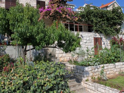 Apartment One bedroom apartment with terrace Postira, Brač A-5659-a - Outdoor photo 11