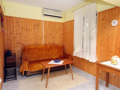 Apartment One bedroom apartment with terrace Postira, Brač A-5659-a - Outdoor photo 18