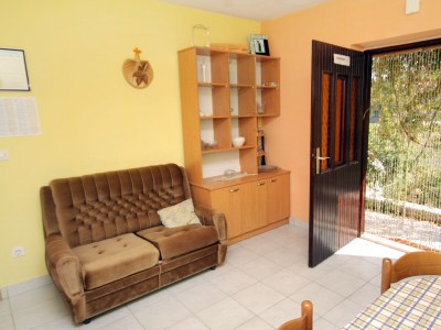 Apartment One bedroom apartment with terrace Postira, Brač A-5659-b - Outdoor photo 18