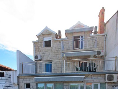 Apartment Three bedroom apartment with terrace and sea view Supetar, Brač A-5665-a - Outdoor photo 6