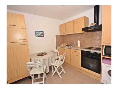 Apartment Three bedroom apartment with terrace and sea view Supetar, Brač A-5665-a - Outdoor photo 13