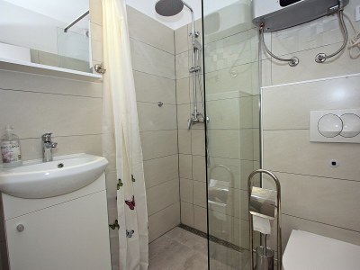 Apartment Three bedroom apartment with terrace and sea view Supetar, Brač A-5665-a - Outdoor photo 24