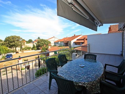 Apartment Three bedroom apartment with terrace and sea view Supetar, Brač A-5665-a - Outdoor photo 27