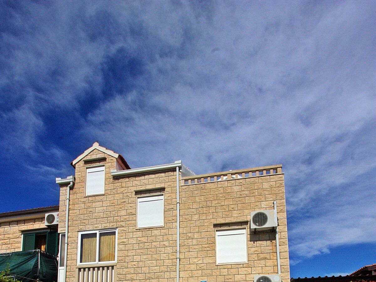 Apartment Studio flat with terrace Supetar, Brač AS-5665-a - Outdoor photo 2