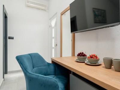 Holiday room with terrace and sea view Trogir S-4814-a - Outdoor photo 22