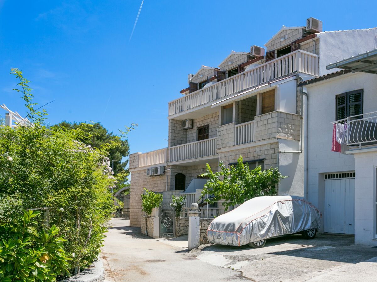 Apartment Apartments with parking space Supetar, Brač - 5670 - Outdoor photo 5