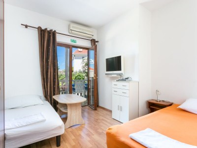 Apartment Apartments with parking space Supetar, Brač - 5670 - Outdoor photo 16