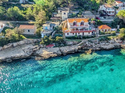 Apartment Two bedroom apartment near beach Basina, Hvar A-5699-c - Outdoor photo 2