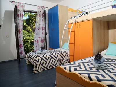 Apartment Three bedroom apartment with terrace and sea view Jelsa, Hvar A-5703-b - Outdoor photo 20