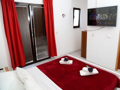 Apartment Three bedroom apartment with terrace and sea view Jelsa, Hvar A-5703-b - Outdoor photo 25