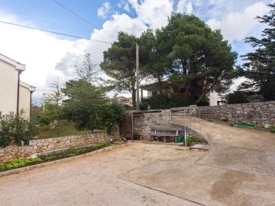 Apartment Two bedroom apartment with terrace Punat, Krk A-14111-a - Outdoor photo 6