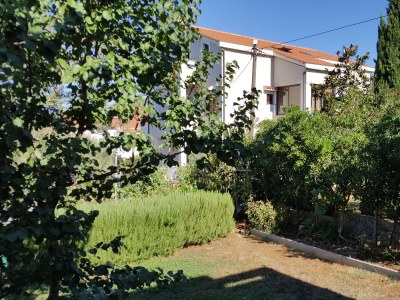 Apartment Two bedroom apartment with terrace Punat, Krk A-14111-a - Outdoor photo 18