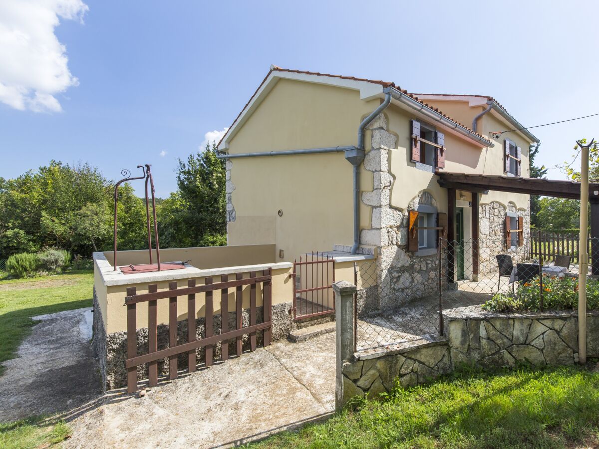 Holiday house Two bedroom house with terrace Mali Turini, Central Istria - Središnja Istra K-14136